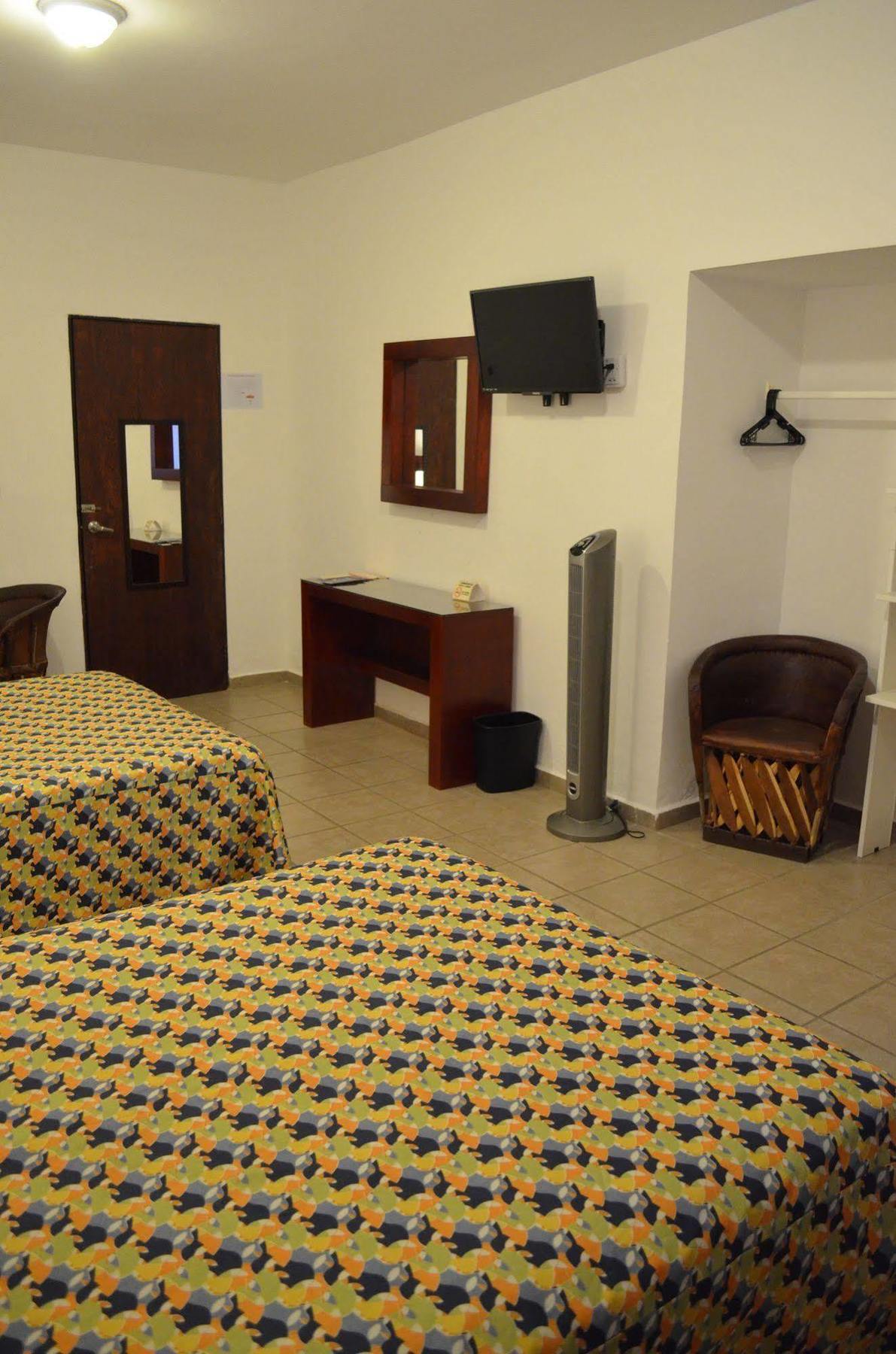 Hotel San Miguel Penjamo Exterior photo