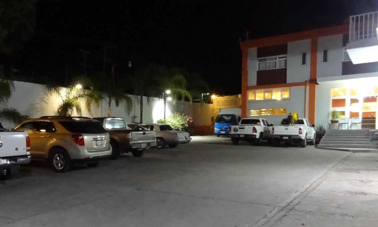 Hotel San Miguel Penjamo Exterior photo
